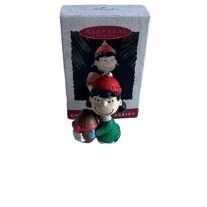 Hallmark Keepsake Lucy Ornament Peanuts Gang Christmas Display with Box 1994
